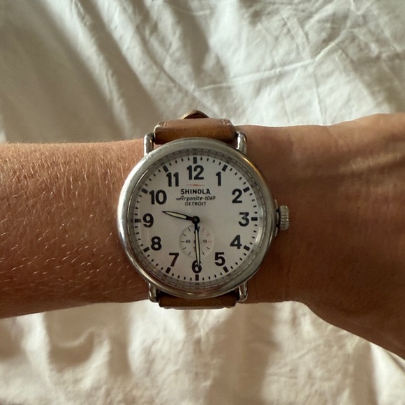 Shinola large face tan Leather Strap Watch with Silver Case - Picture 5 of 7